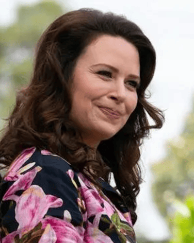 Katie Lowes